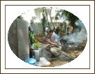 2005慰霊碑清掃04